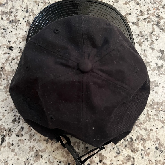 Stussy 5 panel adjustable hat - Picture 2 of 2